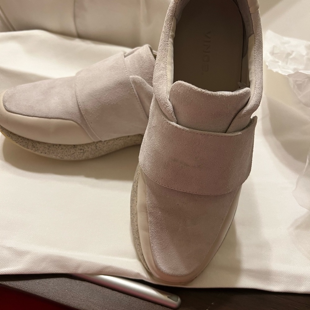 Vince slip on white suede speckled platform heel w/adjustable wrap over closure - Picture 10 of 11